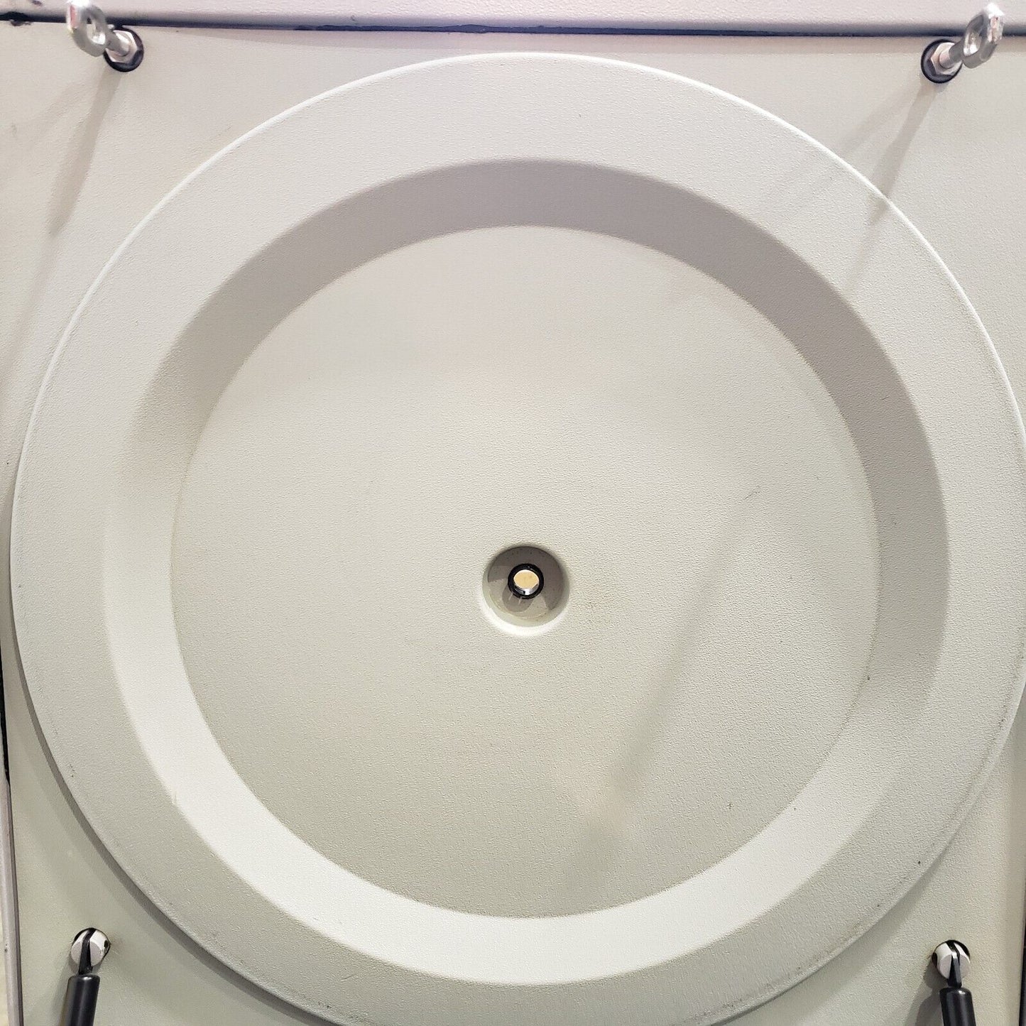 Jouan CR 422 Refridgerated Centrifuge 4750 Max Rotor RPM -8C To 40C CR4-22 120V