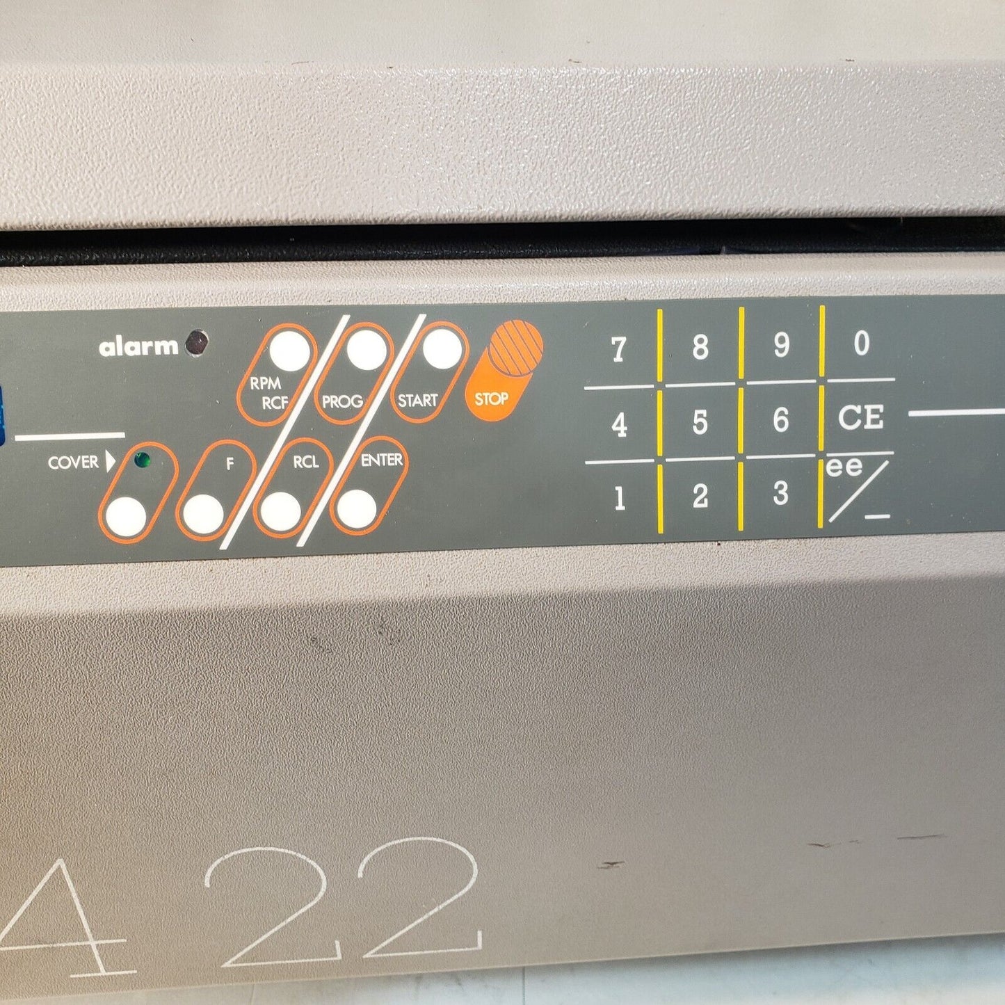 Jouan CR 422 Refridgerated Centrifuge 4750 Max Rotor RPM -8C To 40C CR4-22 120V