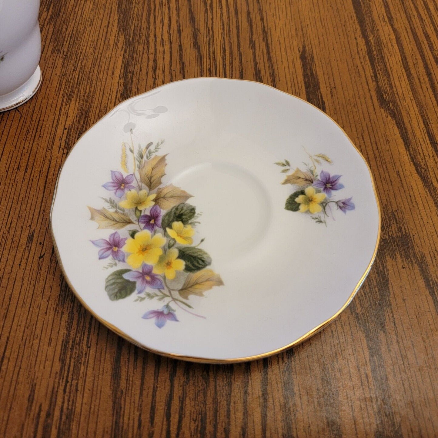 Duchess Bone China Teacup & Saucer Floral Stem Greend Pattern 346 England