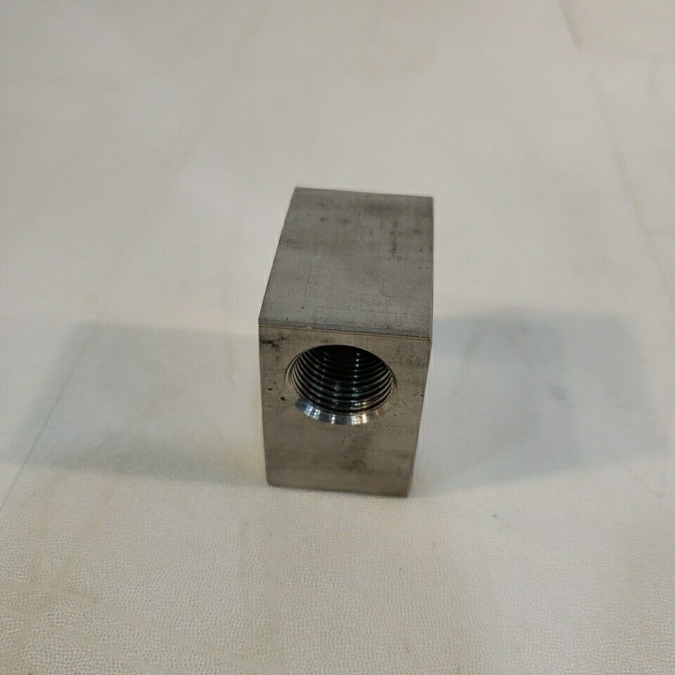 90 Degree Elbow 3/8" Threaded Pressure Fitting NPT Stainless Steel