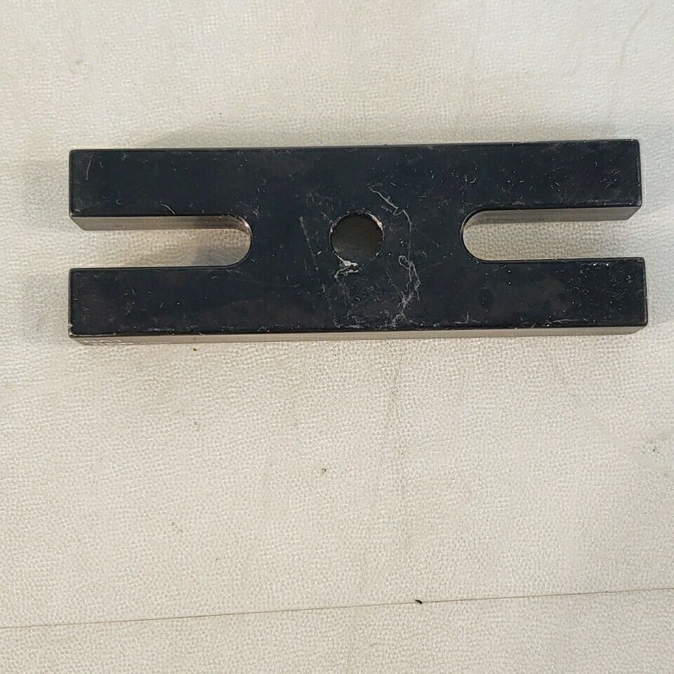 Thorlabs BA1 Optical Mount Base Plate Stand Slotted Stainless Steel