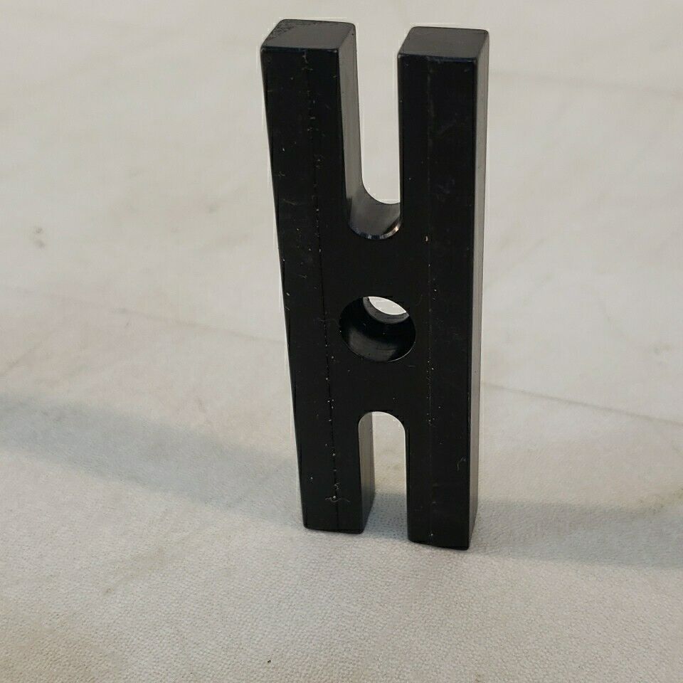 Thorlabs BA1 Optical Mount Base Plate Stand Slotted Stainless Steel