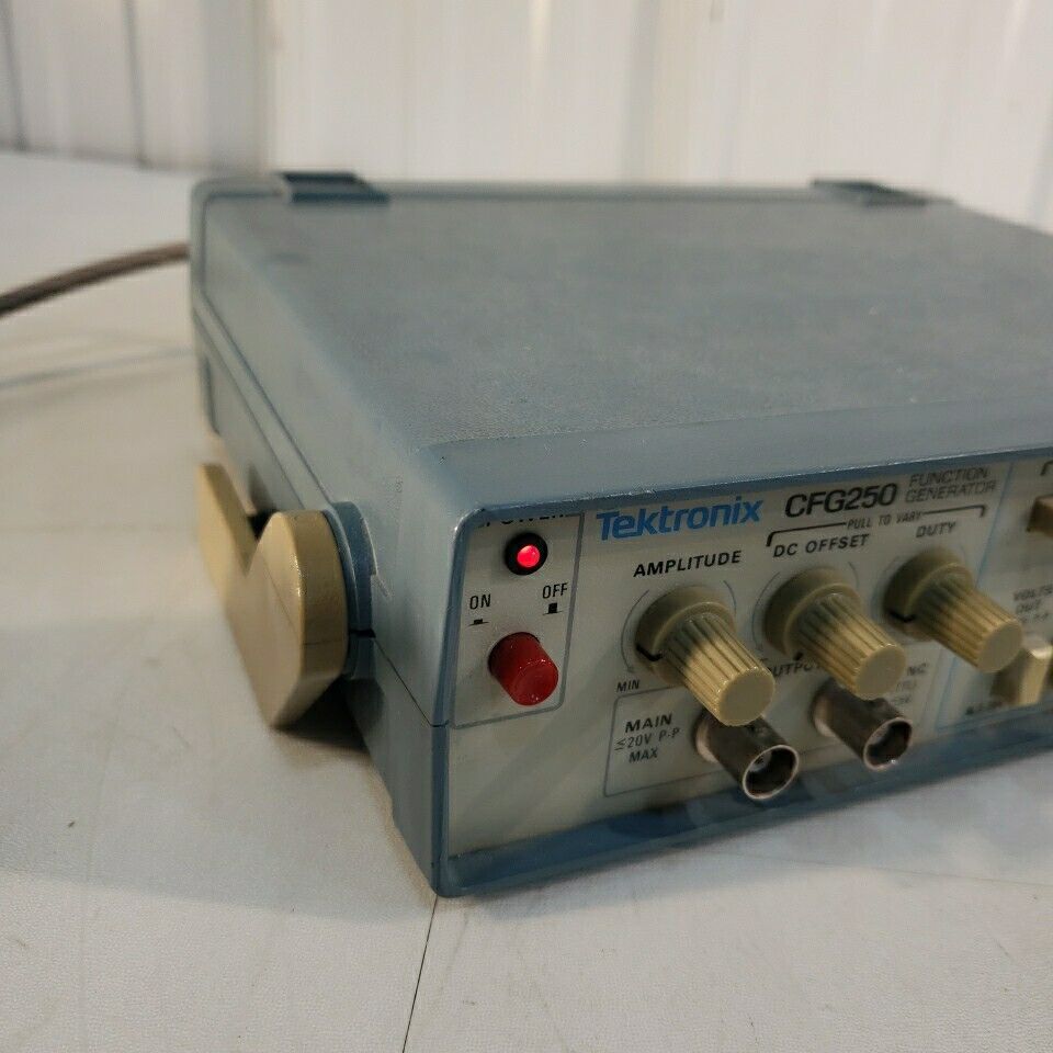 Tektronix CFG 250 Function Generator - Tested Works