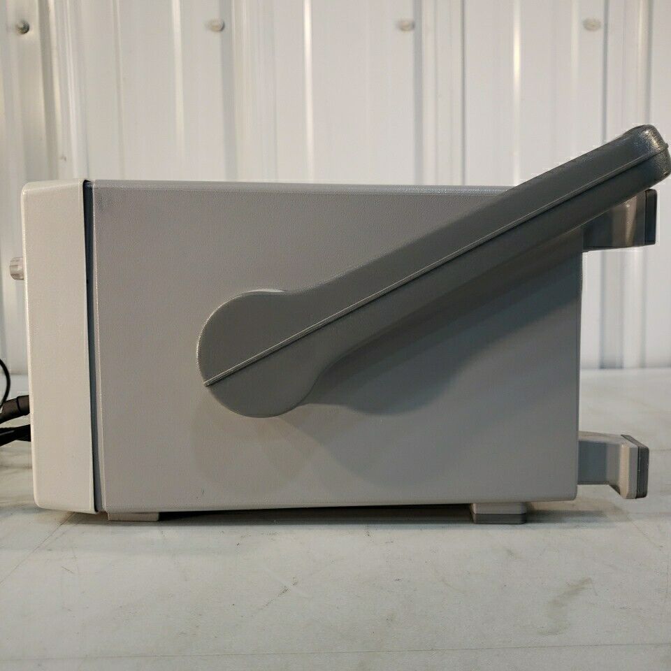 Agilent 54622A Oscilloscope MegaZoom 100 MHz 200 MS/s - Tested Works Well