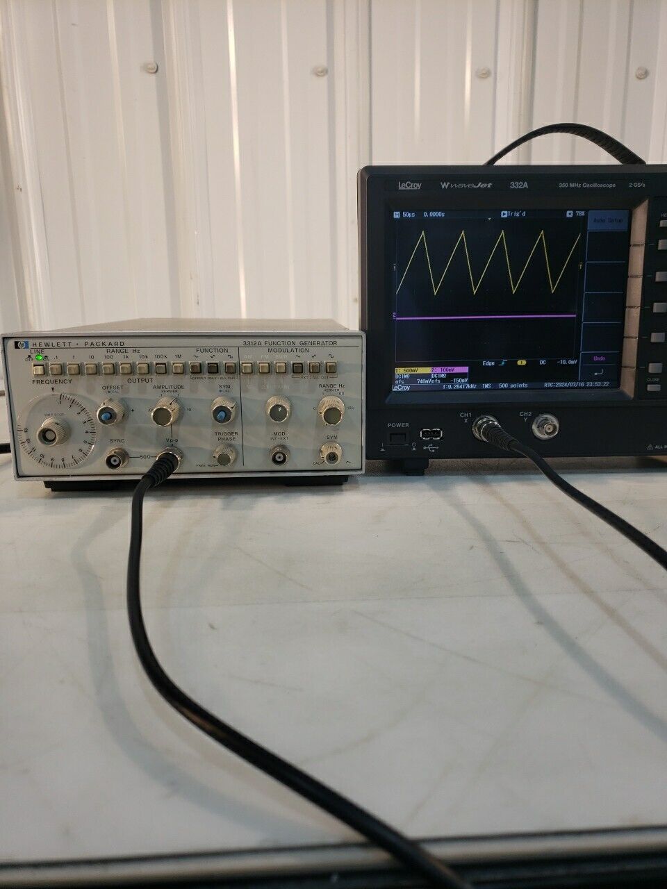 HP Hewlett Packard 3312A Function Generator w/ Modulation Hz kHz MHz