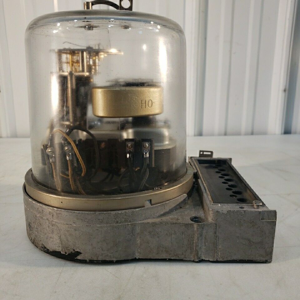 Vintage Westinghouse CA-2 Electricity Meter 5A 120V 3phase 60cycle kiloWatt Hour
