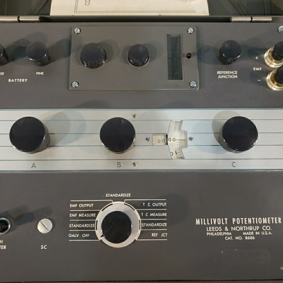 Vintage Leeds & Northrup 8690 EMF Millivolt Potentiometer Galvanometer