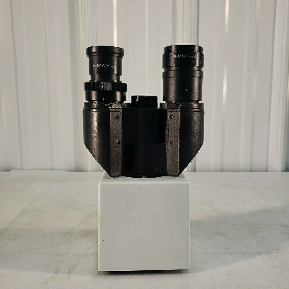 Olympus U-BI90 Binocular Head w/ Two Eyepieces Made For IX70-S1F Microscope