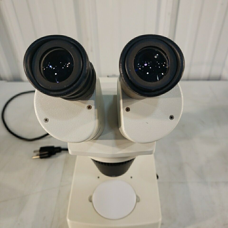 VistaVision StereoZoom Microscope Range 20x-40x w/ Two 10x Eyepieces
