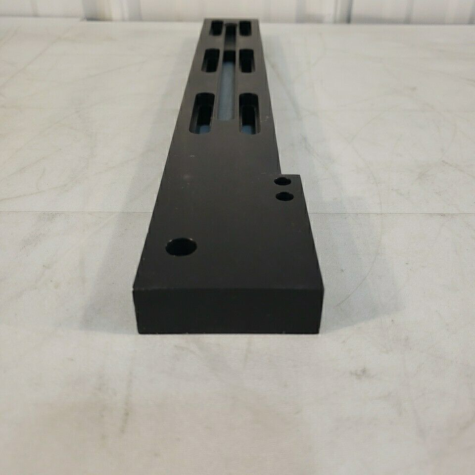 Newport LC-V Laser Collimator Optical Rail Mount