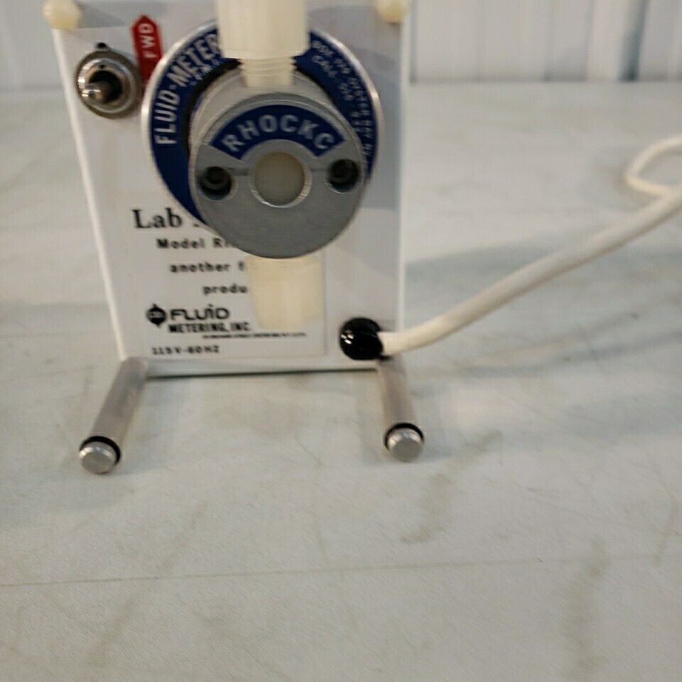 Fluid Metering Lab Pump Jr RHSY Synchronous Pump 115V 60Hz Pistons 0-CKC 1-CKC