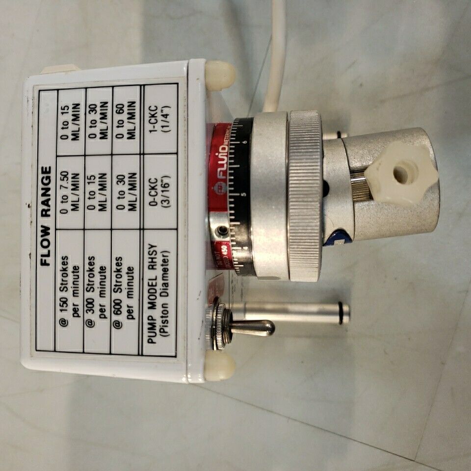 Fluid Metering Lab Pump Jr RHSY Synchronous Pump 115V 60Hz Pistons 0-CKC 1-CKC