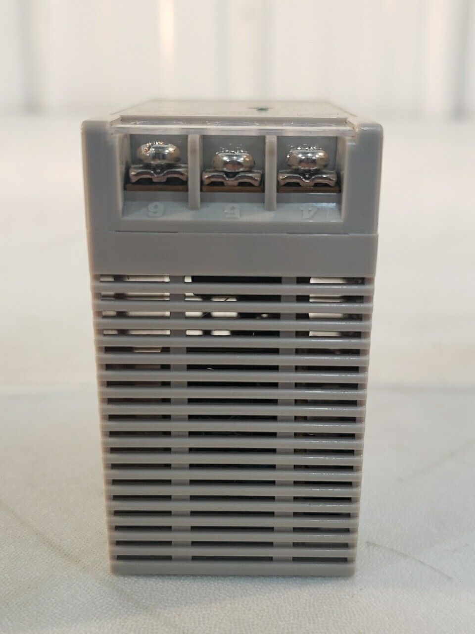 Omron S82S-7724 Power Supply Input:12-24V DC 1.2A Output: 24V DC 0.3A