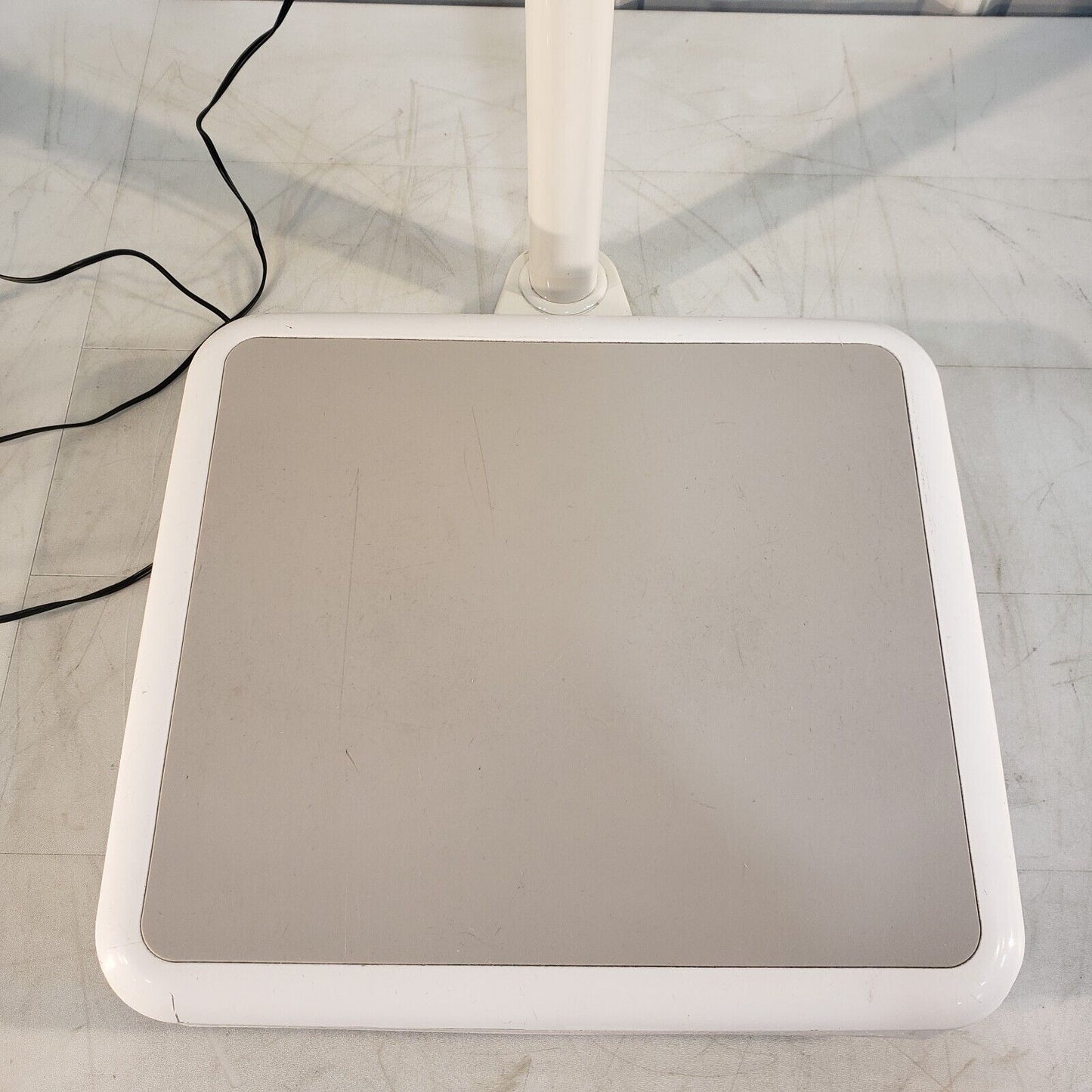 Tanita BWB-800 Weight Scale w/ Stand