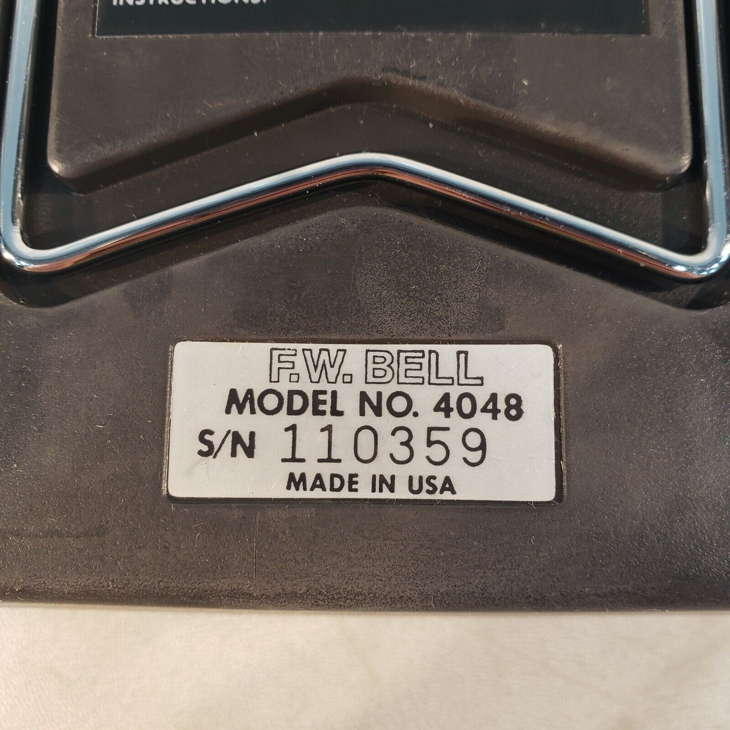 F.W. Bell 4048 Gauss/Tesla Meter w/ Probe