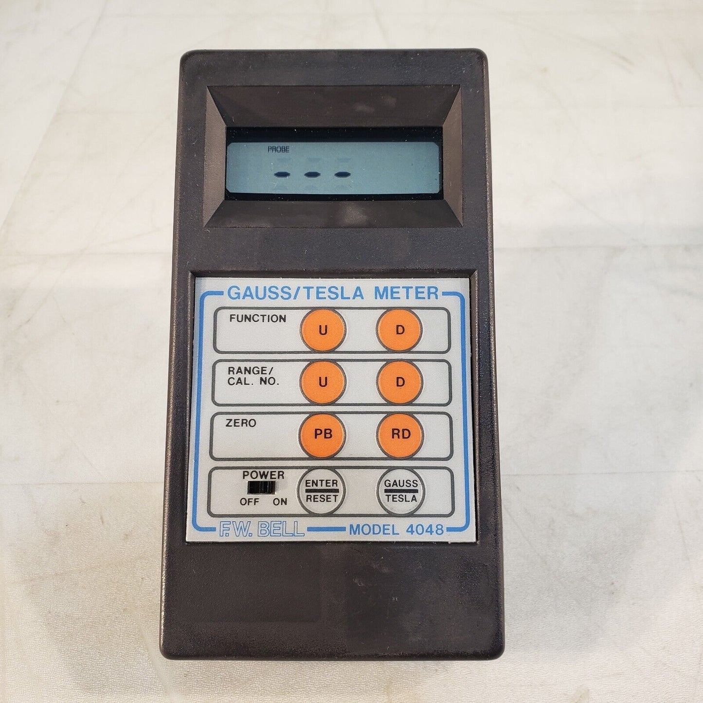 F.W. Bell 4048 Gauss/Tesla Meter w/ Probe