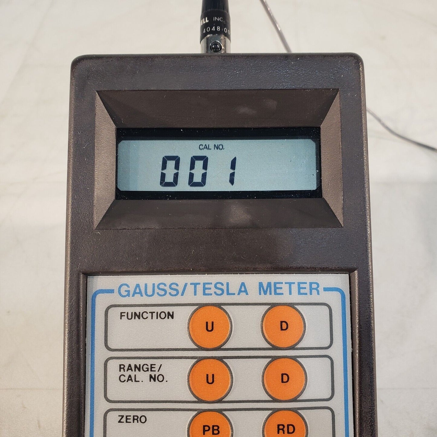 F.W. Bell 4048 Gauss/Tesla Meter w/ Probe