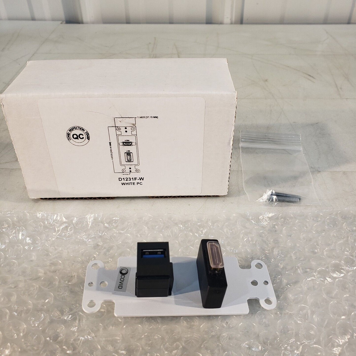 Covid D1231F-W Decora White Wall Panel w/ HDMI & USB Female Connections