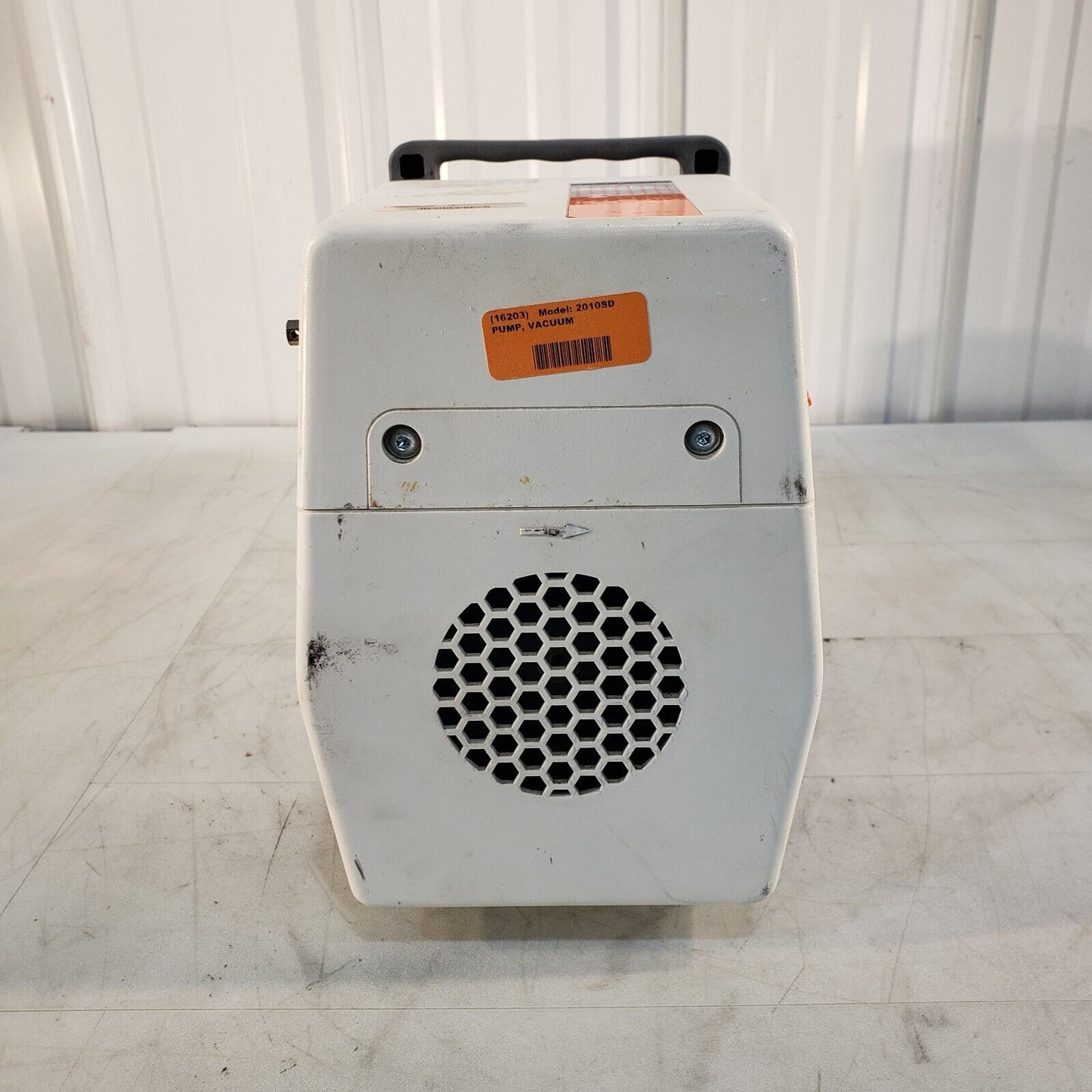 Alcatel Pascal 2010 SD Vacuum Pump, Pulls 9 mTorr, KF25 Inlet/Exhaust 115V