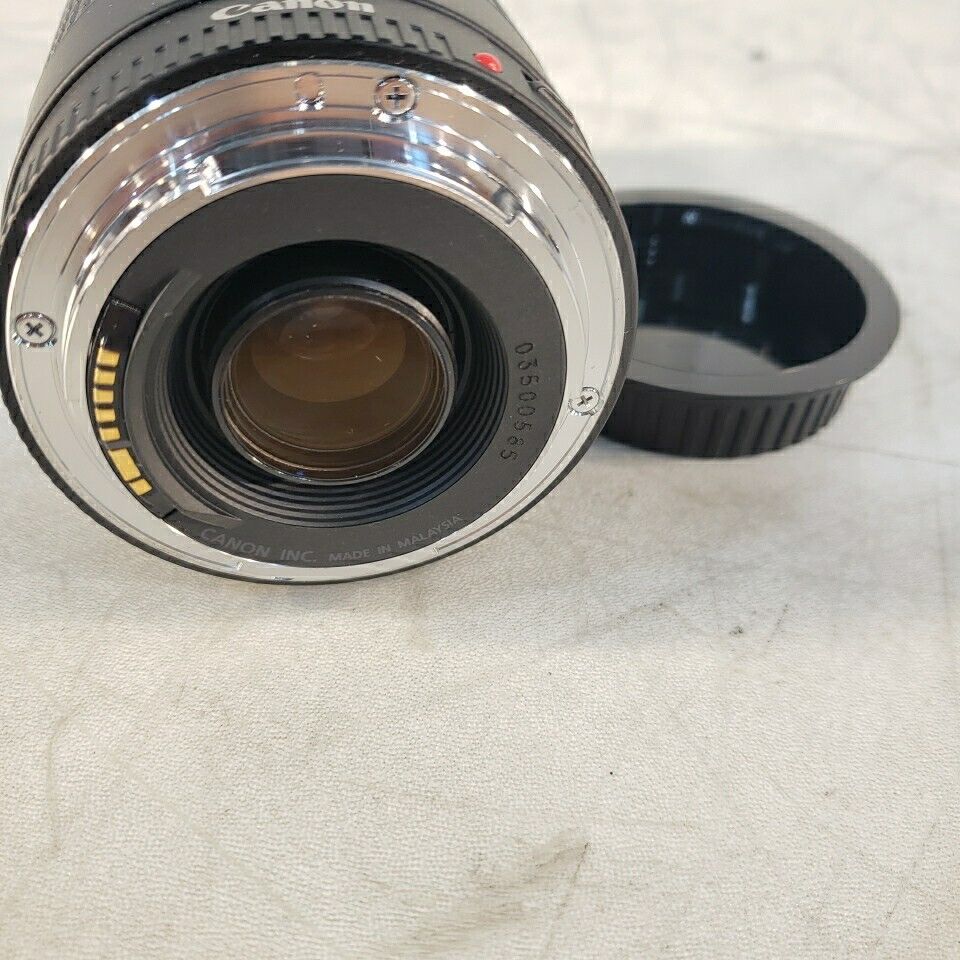 Canon Zoom Lens EF 75-300mm 1:4-5.6 III Telescoping Adjustable Lens