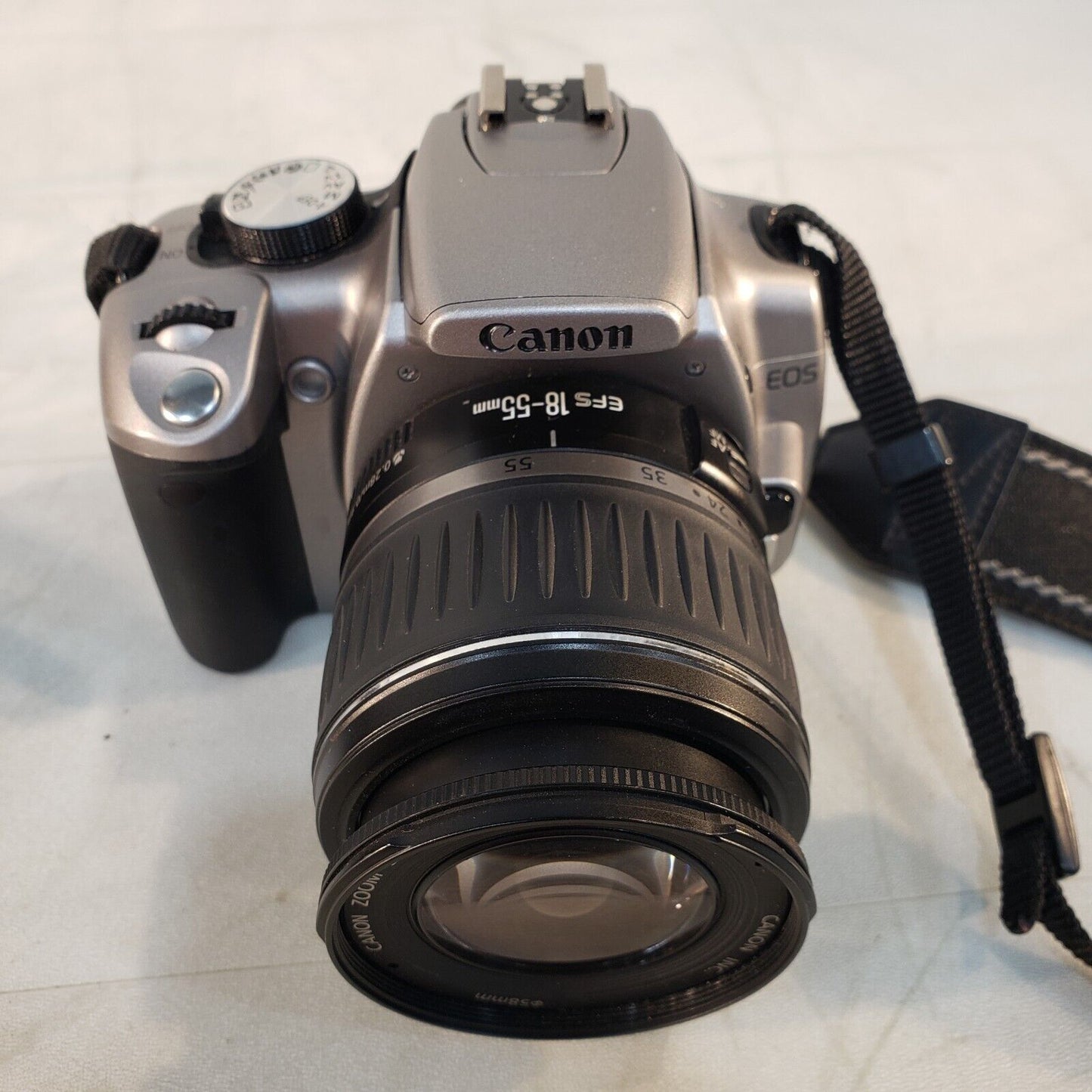 Canon Rebel XT EOS Digital Camera DLSR w/ Lens, Accessories & Case DS126071