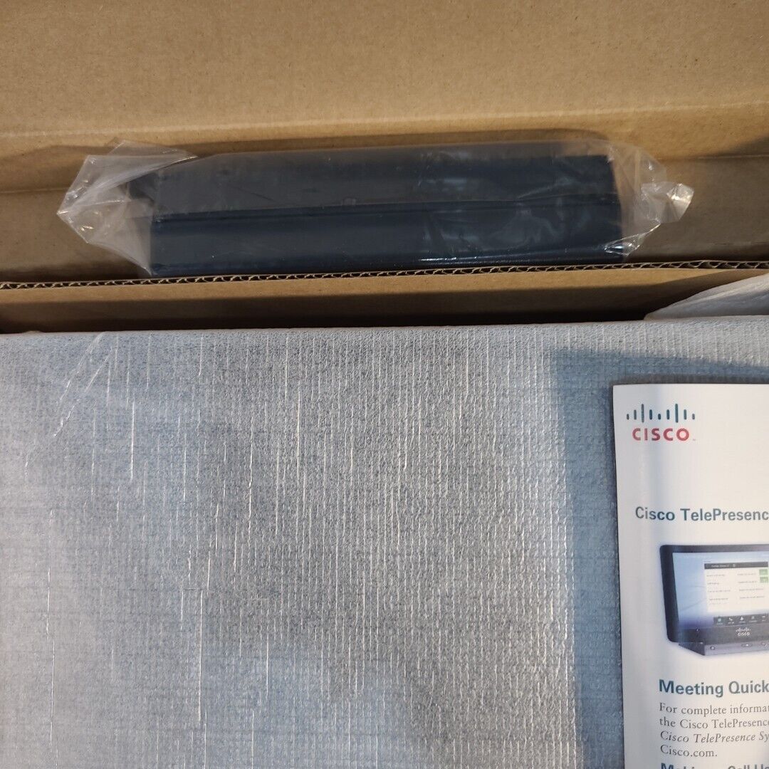 Cisco 800-33959 TelePresence System Display Cables, Box, etc New Open Box