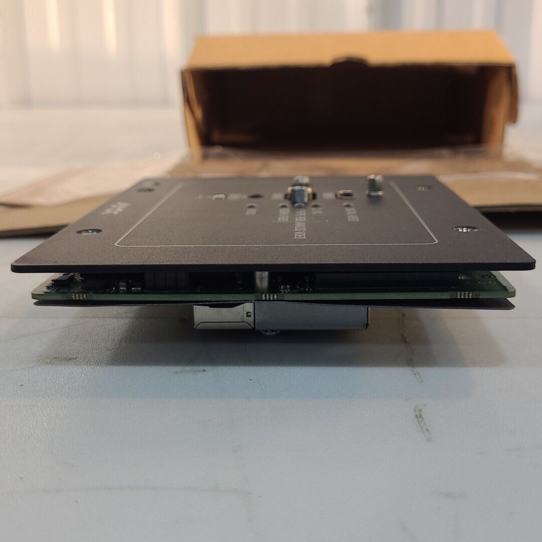 AMX AVB-WP-TX-MULTI-DXLINK-BL Multi-Format White Wallplate Transmitter