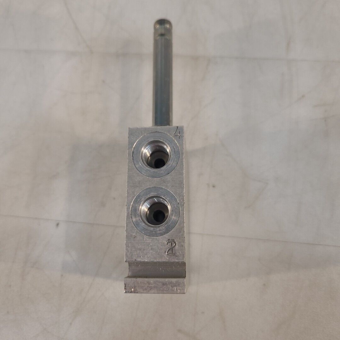 Hydraforce 7024860 Manifold Valve Body Housing 5-Way W/SV08-47A Distributor