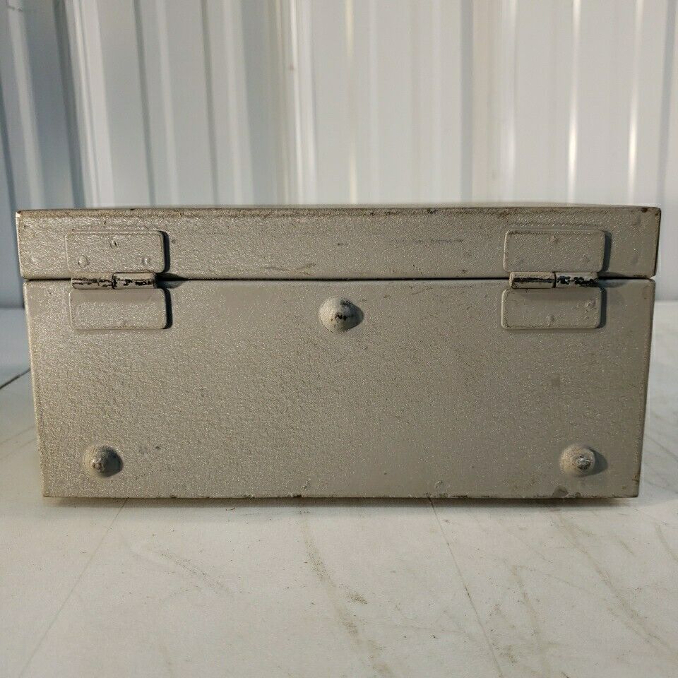Supreme 565 Vintage Electron Vacuum-Tube Voltmeter Tester Instrument Co.