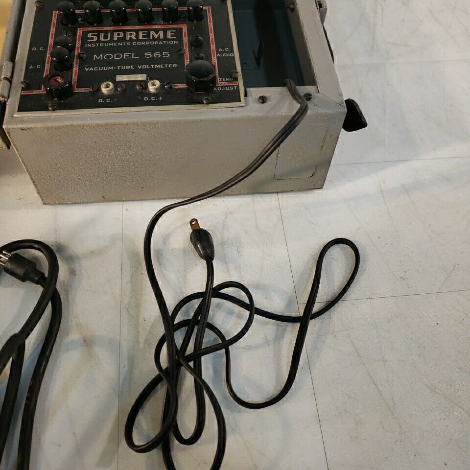 Supreme 565 Vintage Electron Vacuum-Tube Voltmeter Tester Instrument Co.