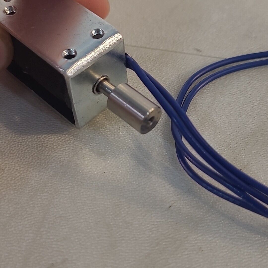 Robot Geek SOL-SM Solenoid W/ Hardware