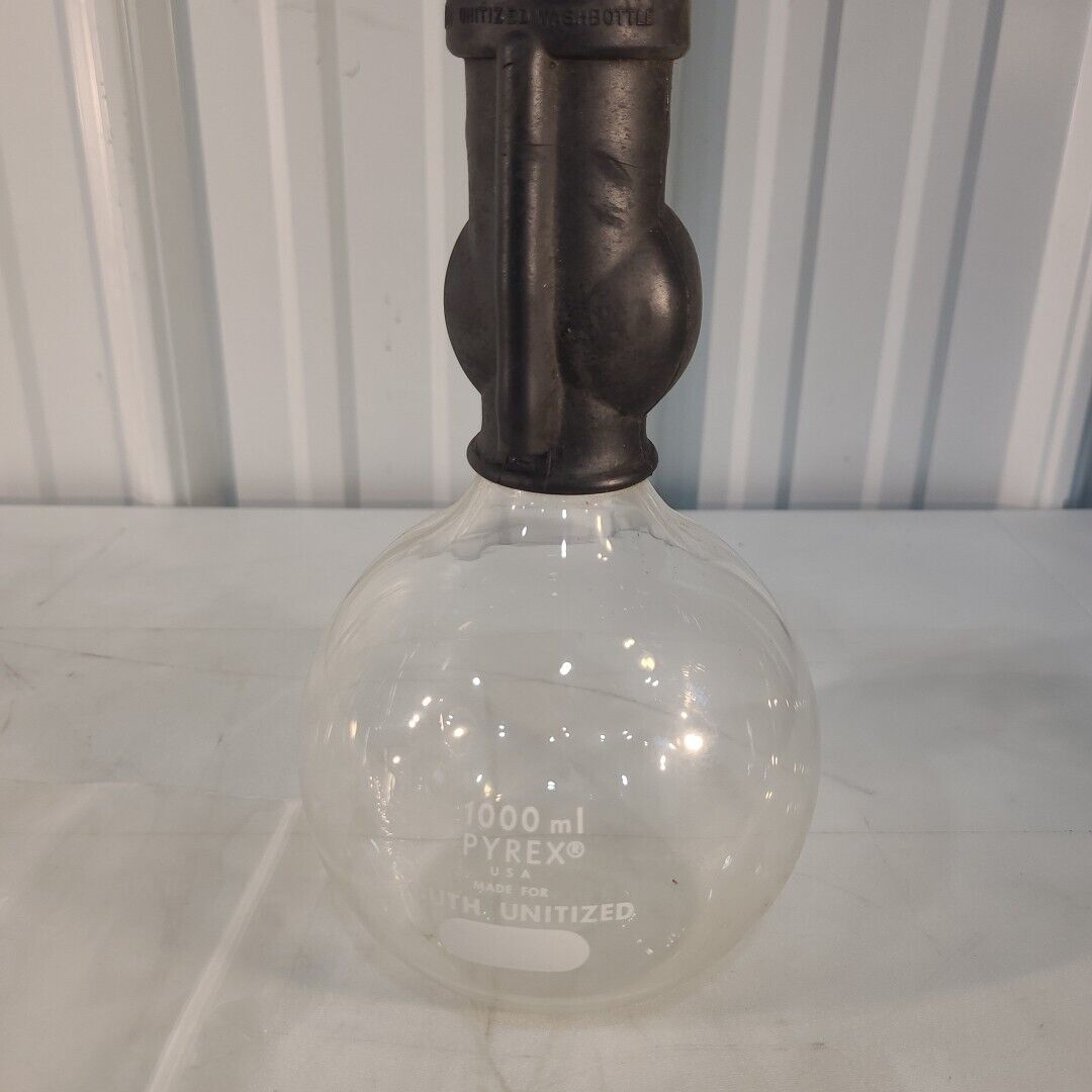 Pyrex 1000mL Flat Bottom Flask Guth Unitized Washbottle Glassware Labratory