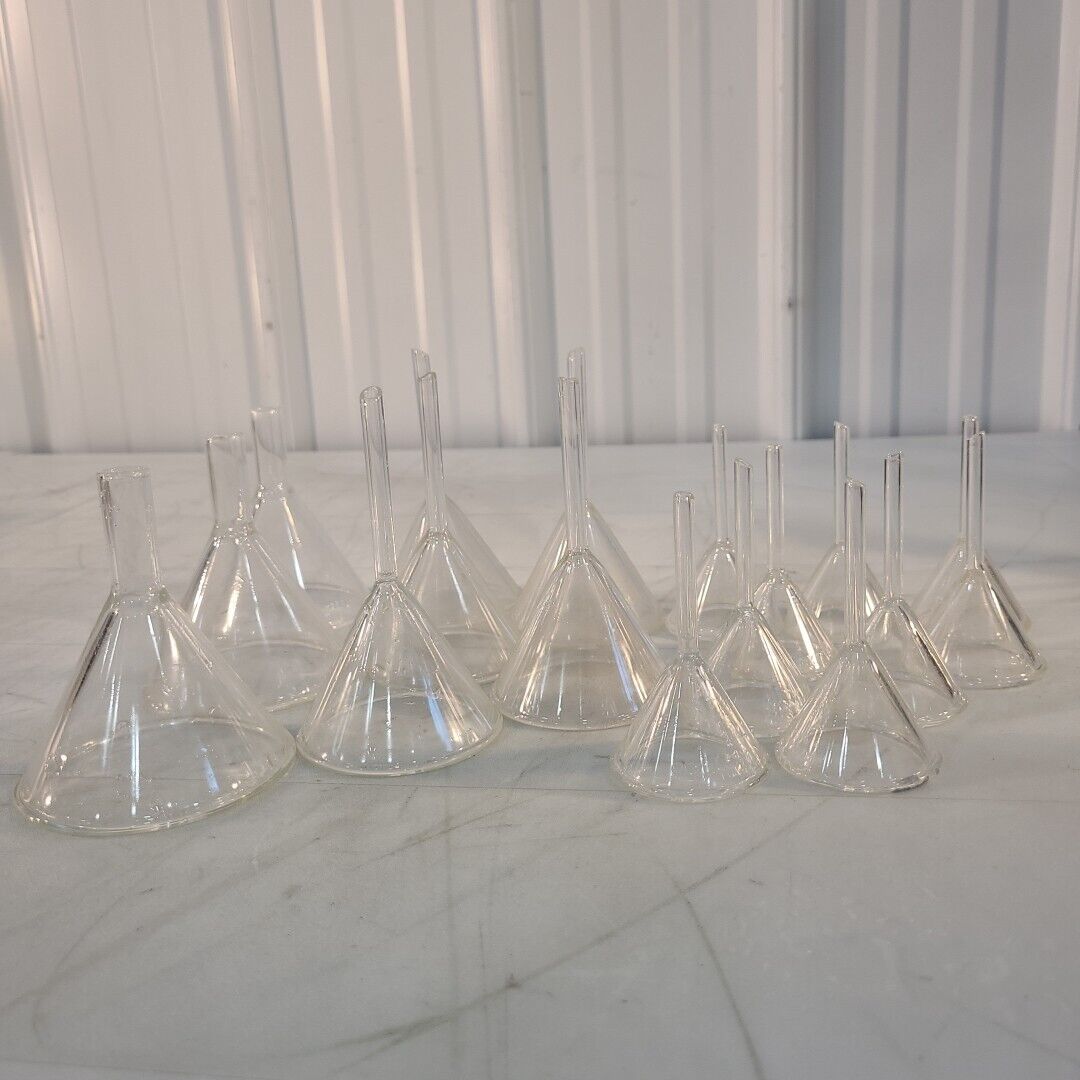 Lot Of 17- Kimax 58 Filter Funnels Labratory Glassware 3x 125mL 5x 75mL 9x 25mL