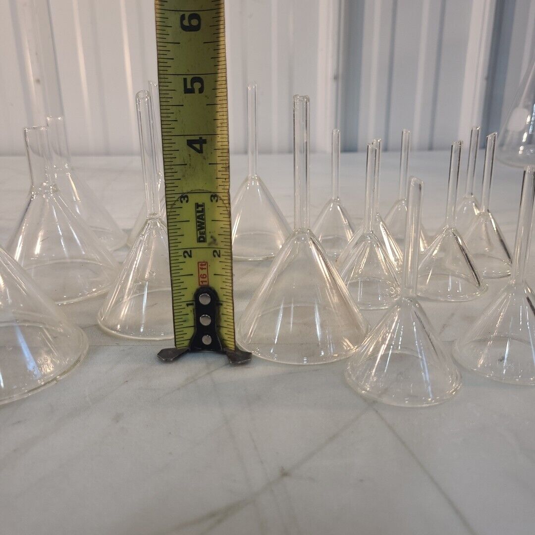 Lot Of 17- Kimax 58 Filter Funnels Labratory Glassware 3x 125mL 5x 75mL 9x 25mL