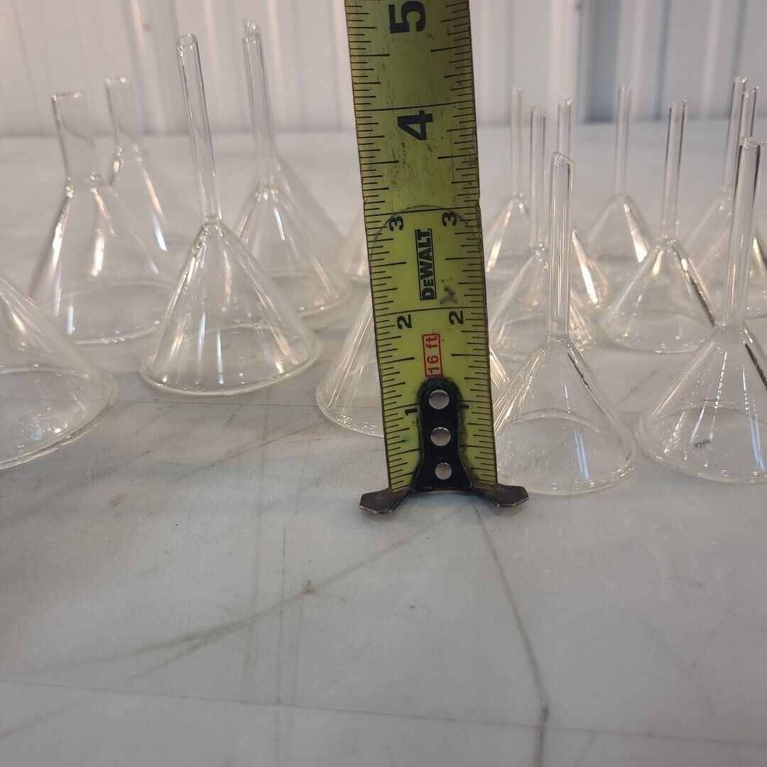Lot Of 17- Kimax 58 Filter Funnels Labratory Glassware 3x 125mL 5x 75mL 9x 25mL