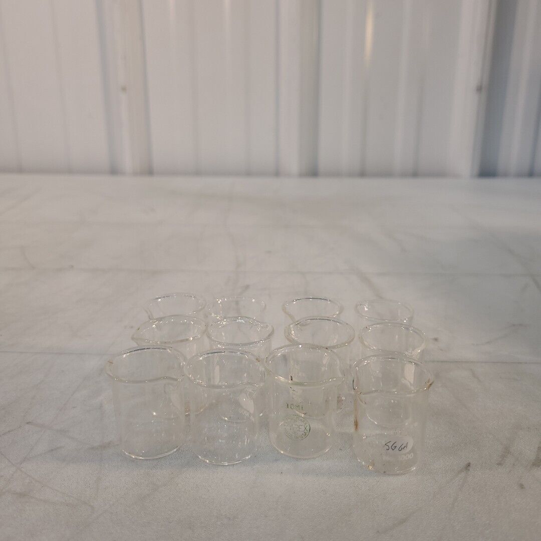 Lot Of 12 Pyrex 1000 10mL Beakers Labratory Glassware Corning Glass
