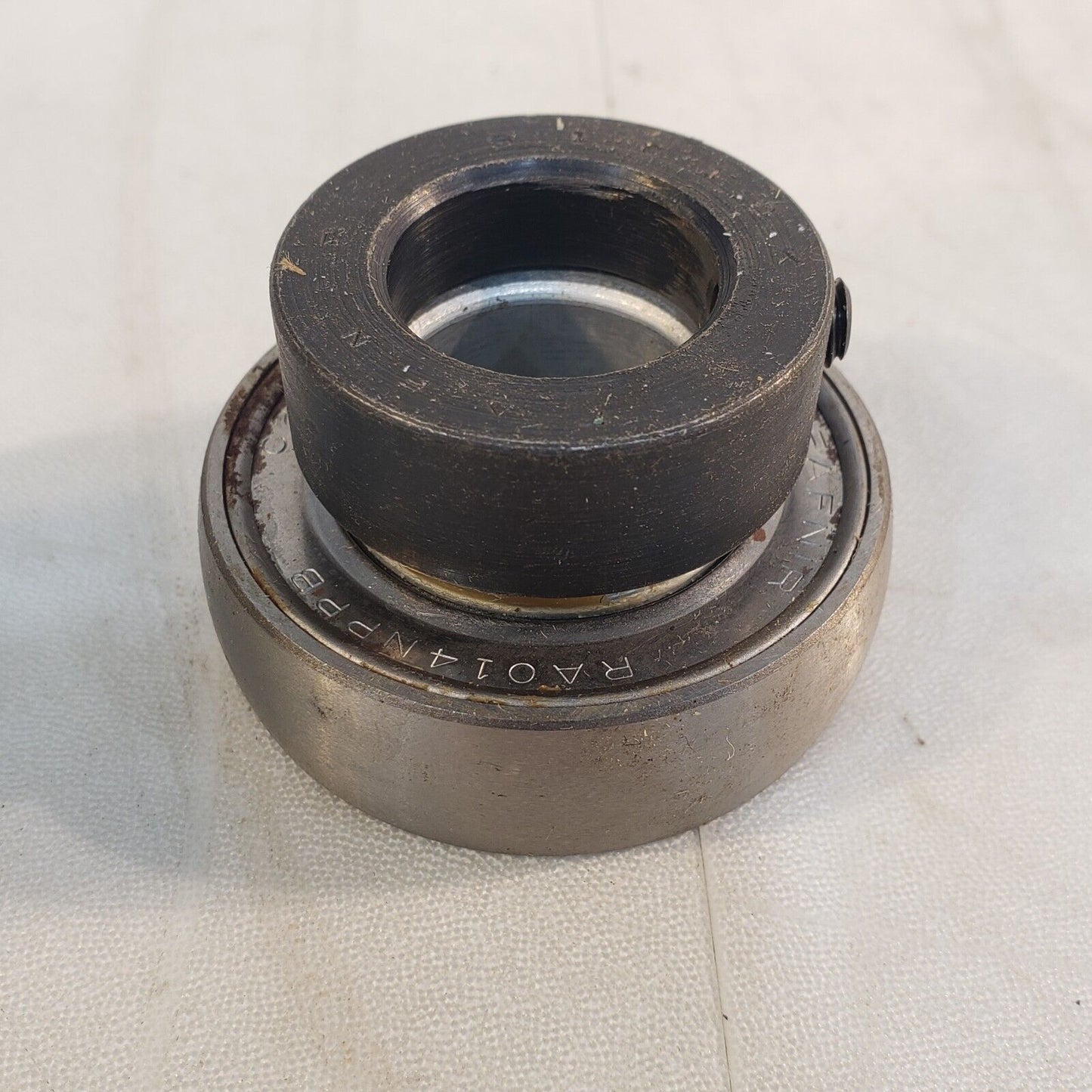 Fafnir RA014NPPB Ball Bearing 7/8" Inner Diameter New Old Stock