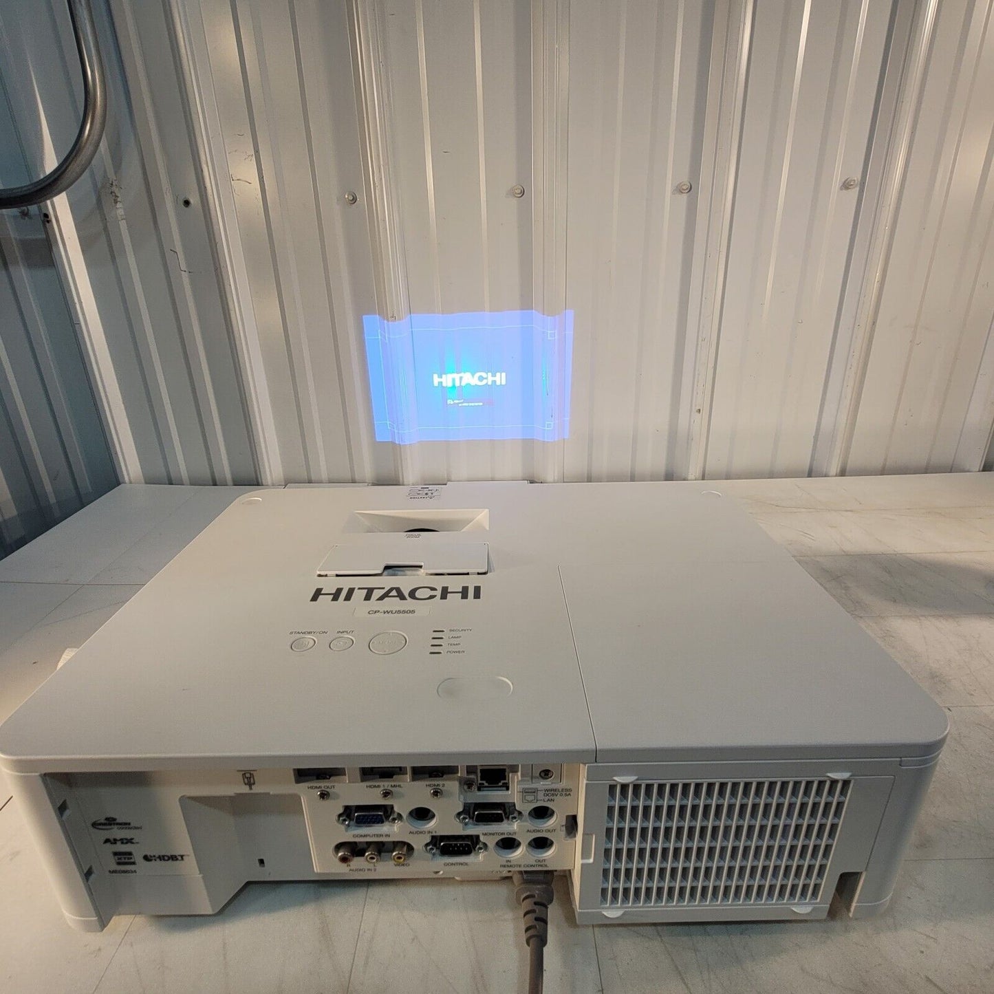 FRESH LAMP Hitachi CP-WU5505 LCD Projector CP-WU5505GF 0 Lamp Hours