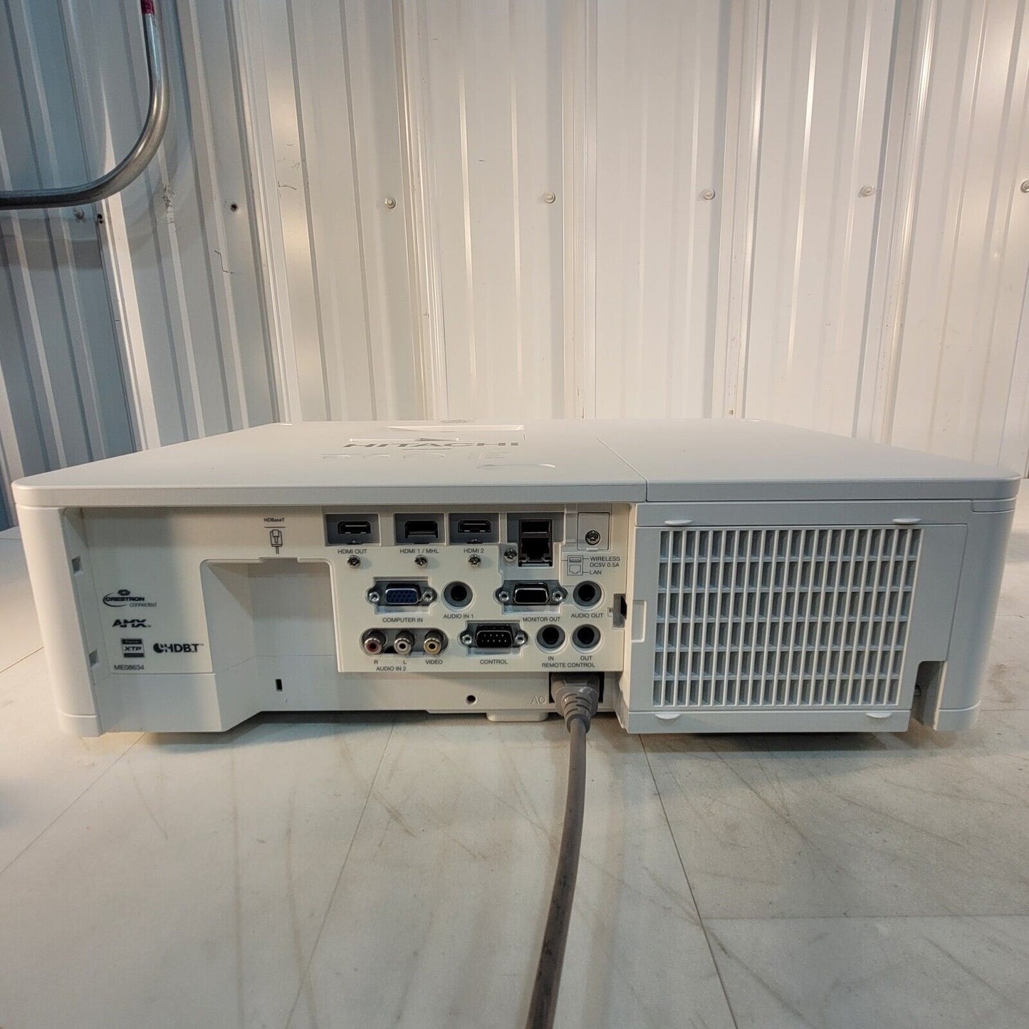 FRESH LAMP Hitachi CP-WU5505 LCD Projector CP-WU5505GF 0 Lamp Hours