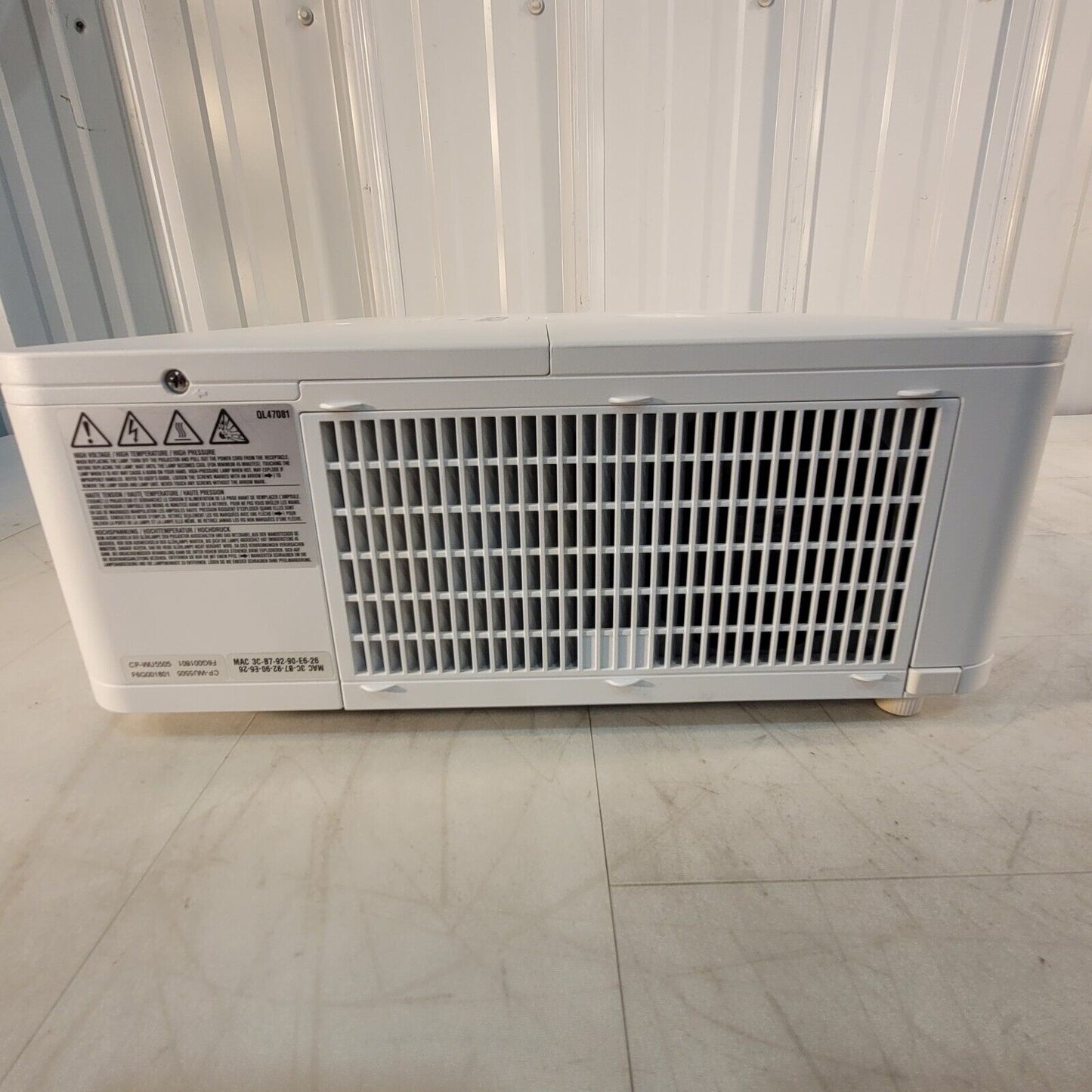 FRESH LAMP Hitachi CP-WU5505 LCD Projector CP-WU5505GF 0 Lamp Hours
