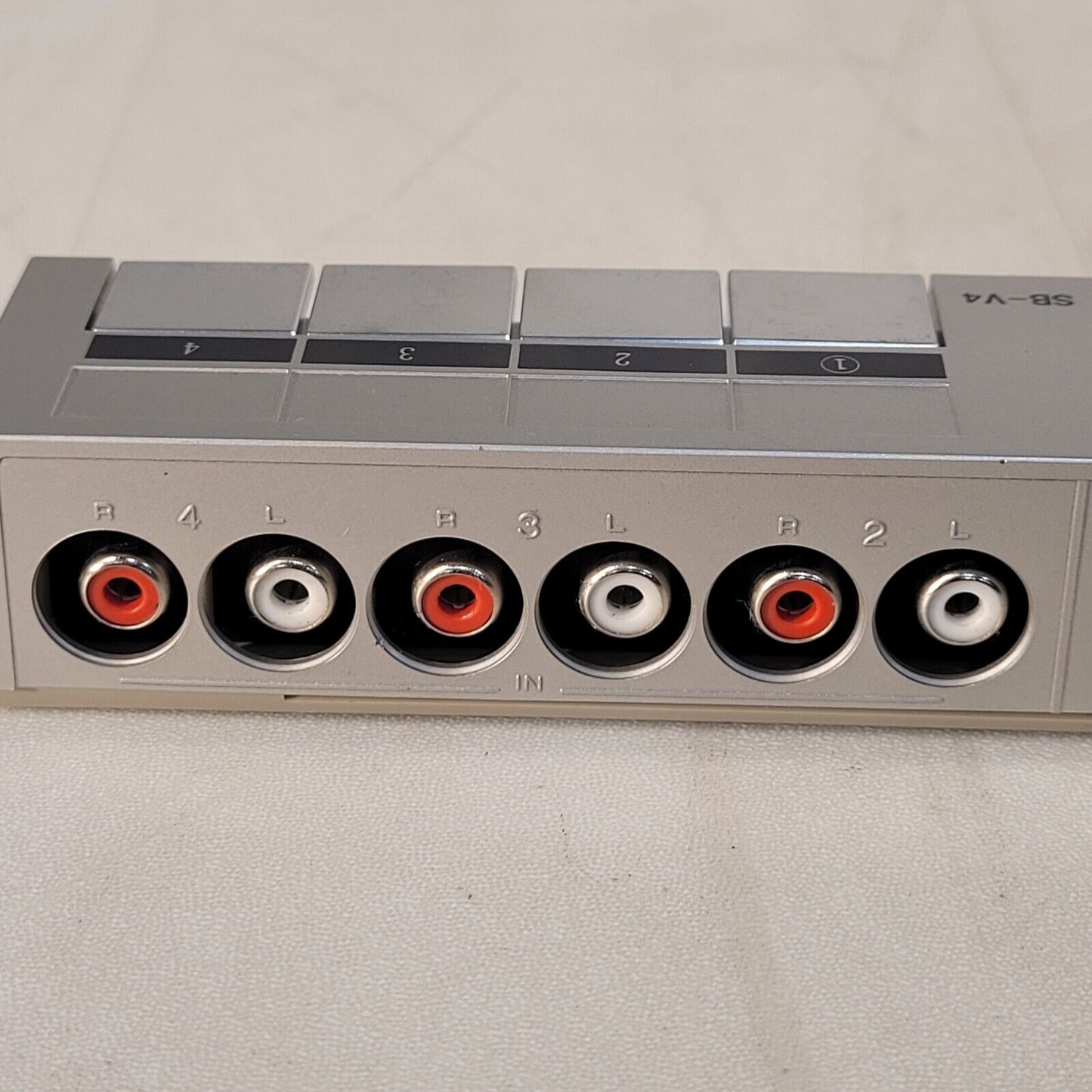 Audio Selector SB-V4 4 Input Switcher Aux RCA Stereo