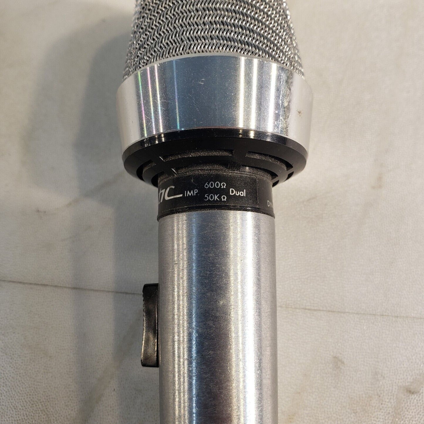 Realistic Cardioid 33-992A Dynamic Microphone 1/4" Unbalanced Cable