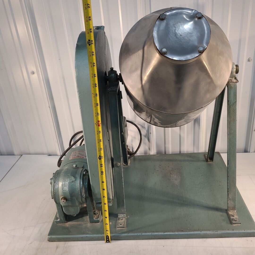 Fluidizer XBTIG Rotary Laboratory Mixer Stirrer Powder Chamber 1/8HP 120V 2.8A