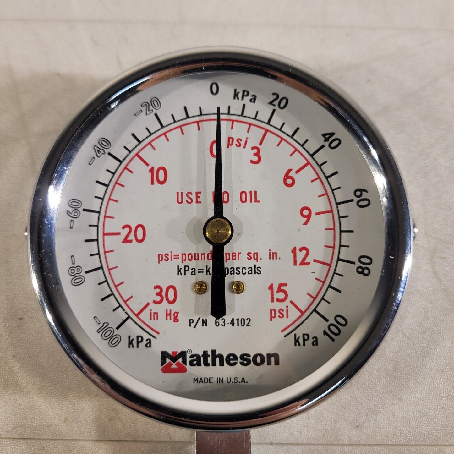 Matheson Compound Pressure Gauge 63-4102 15 psi/100 kPa 30 Hg/-100 kPa Vacuum