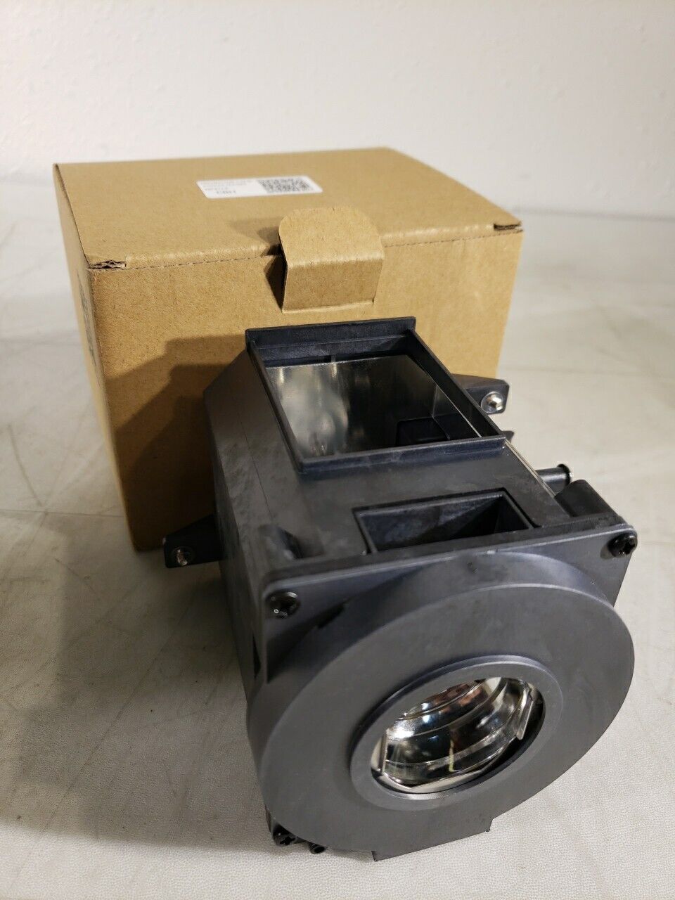 NEC NP21LP Lamp And Lamp Housing New Open Box For NEC PA550W Projector