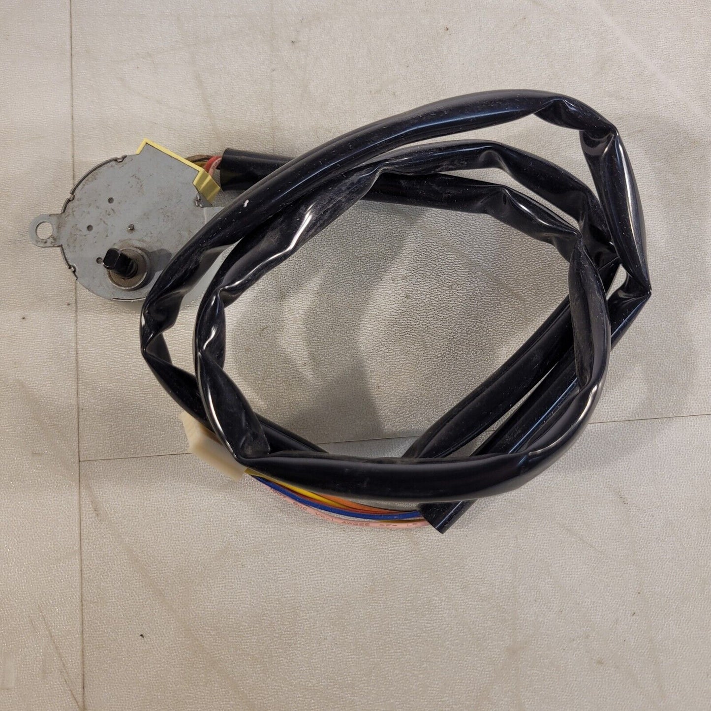 Shimadzu 221-47652 Pulse Motor MP35ED Flap Motor