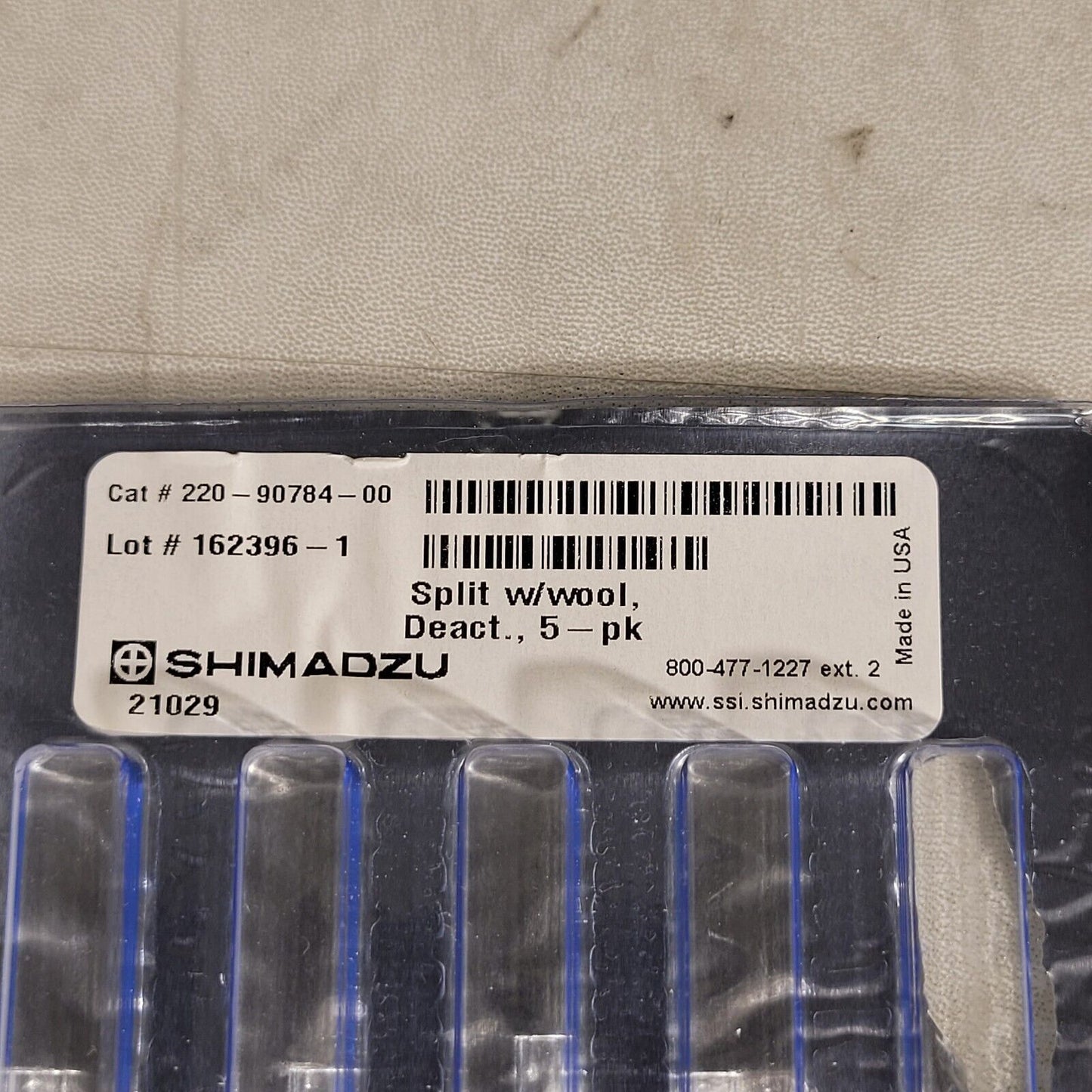 Four Pack Of Shimadzu 220-90784-00 Liner Glass Deactivated, with Wool Split
