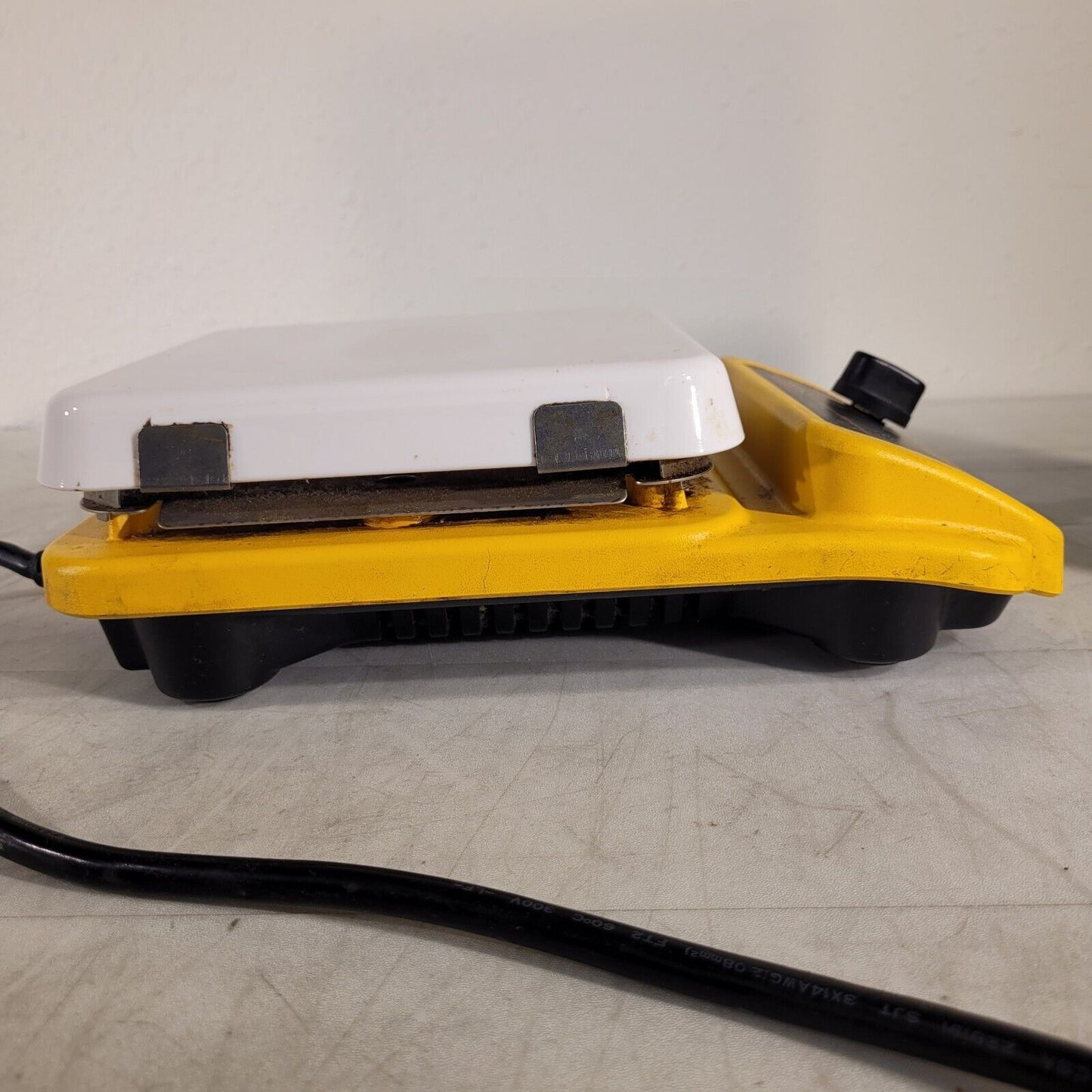 Barnstead Thermolyne Cimarec SP131125 Magnetic Stirrer 12 Speeds 120V 0.37A 60Hz