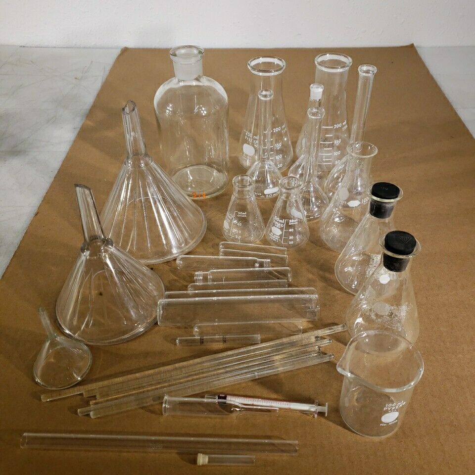 Lot Of 35 Miscellaneous Laboratory Glassware Pyrex Corning Kimax Glas-Pak