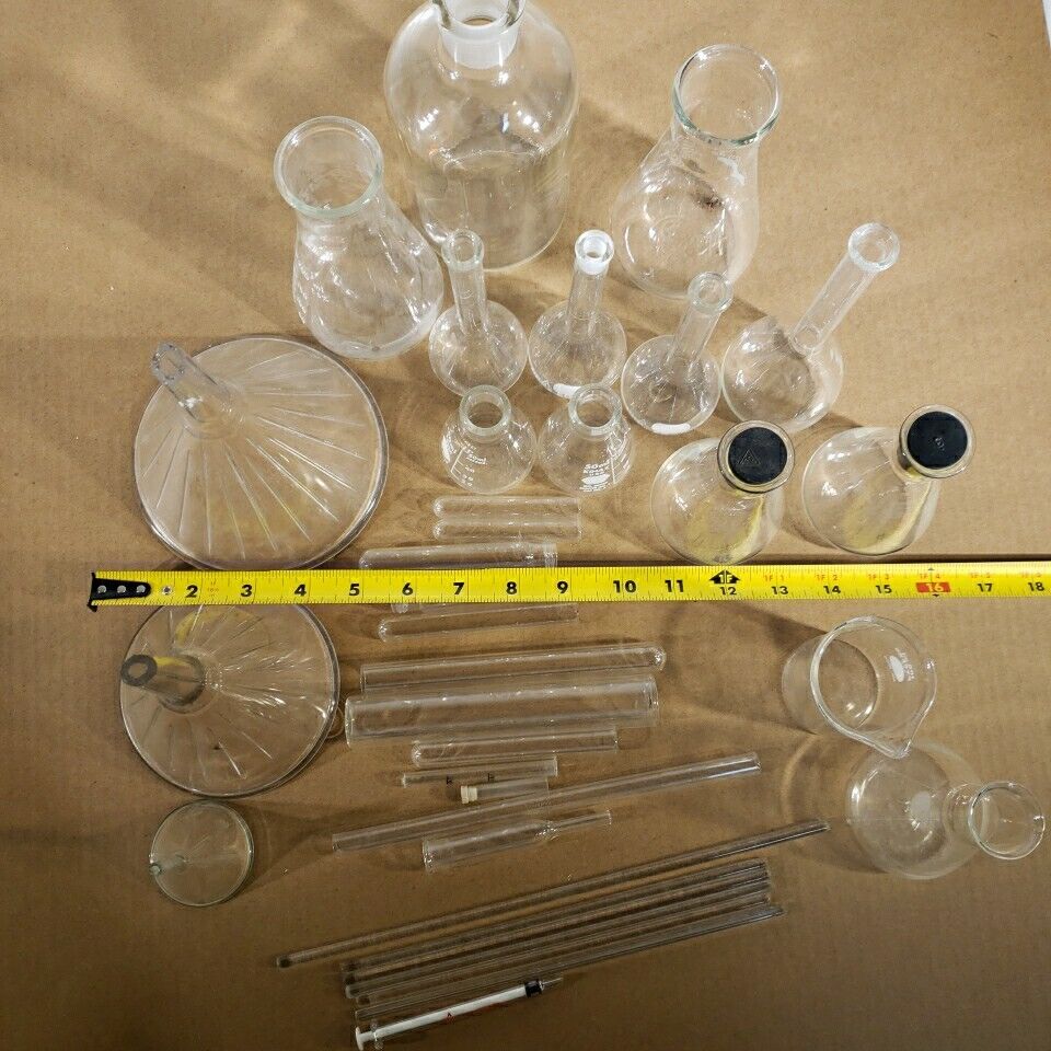 Lot Of 35 Miscellaneous Laboratory Glassware Pyrex Corning Kimax Glas-Pak